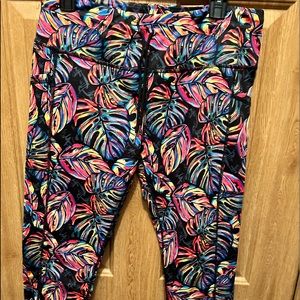 CVG Tropic like it’s hot capris